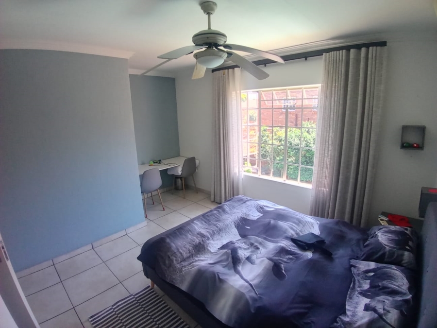 To Let 4 Bedroom Property for Rent in Geelhoutpark North West
